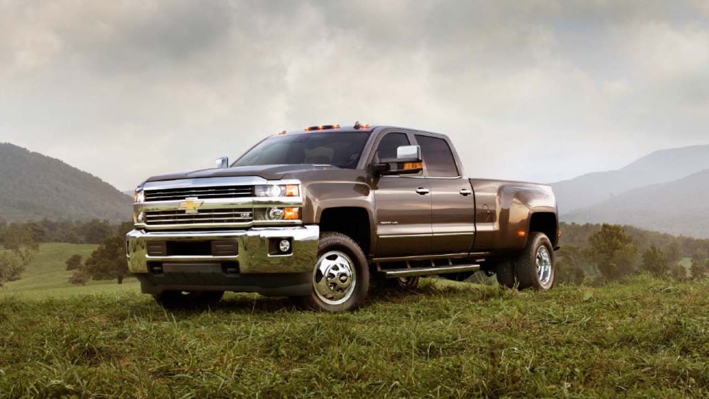 Chevrolet Silverado 2500 and 3500 Pickup Truck | pickuptruckgear.com